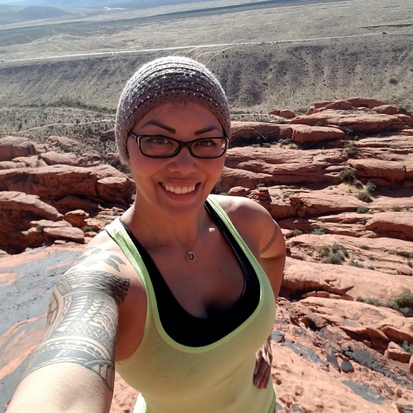 🌺 Aloha! I'm Ria 🌺 - Picture 6 of 6